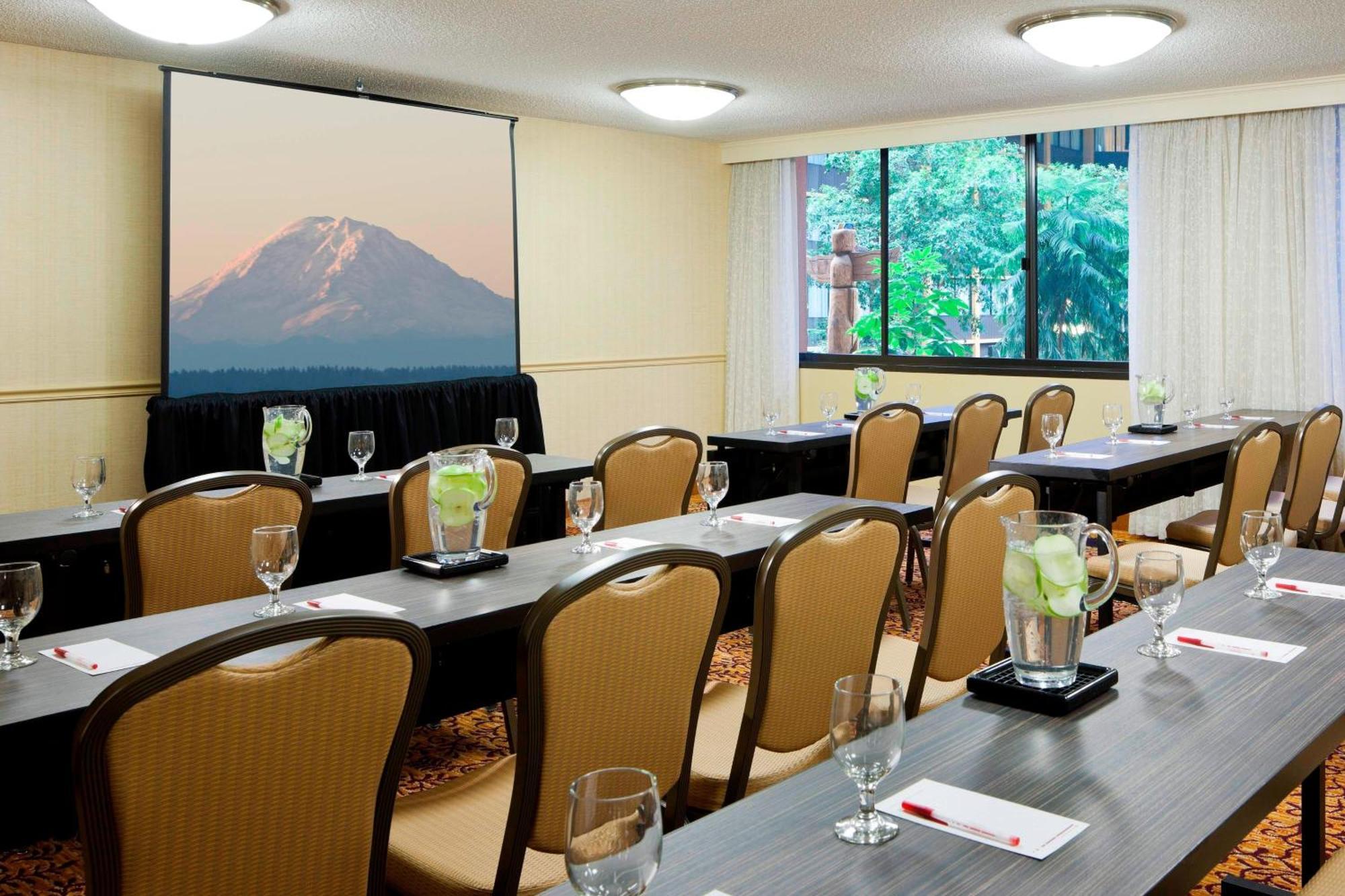 מלון סי טק Seattle Airport Marriott מראה חיצוני תמונה